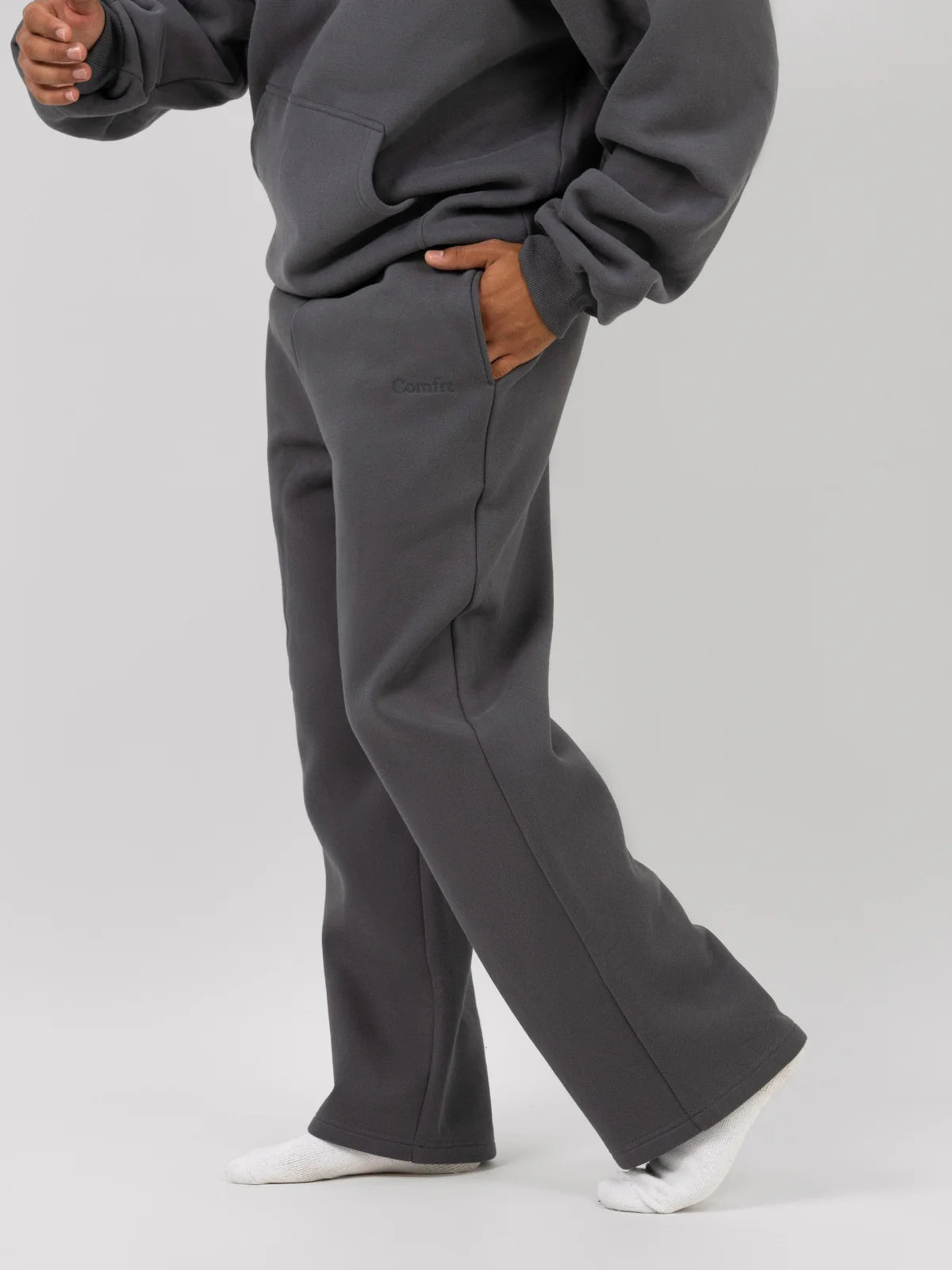 Signature Straight Leg Sweatpants